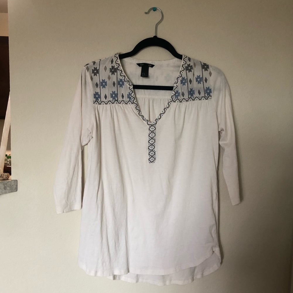 H&M half sleeve embroidered top